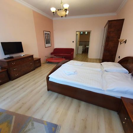 Evergreen Apartments Hotel Karlsbad Eksteriør billede